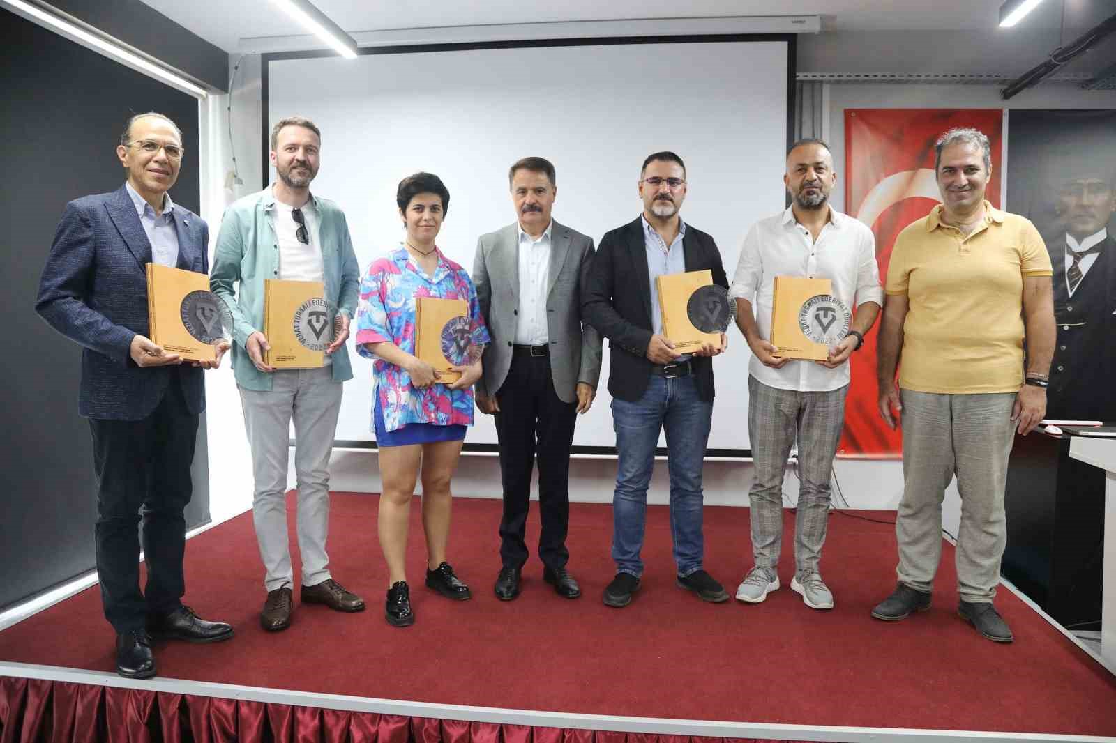 ATAKUM BELEDİYESİ VE EDEBİYAT NÖBETİ İŞ BİRLİĞİYLE DÜZENLENEN 2023 VEDAT
