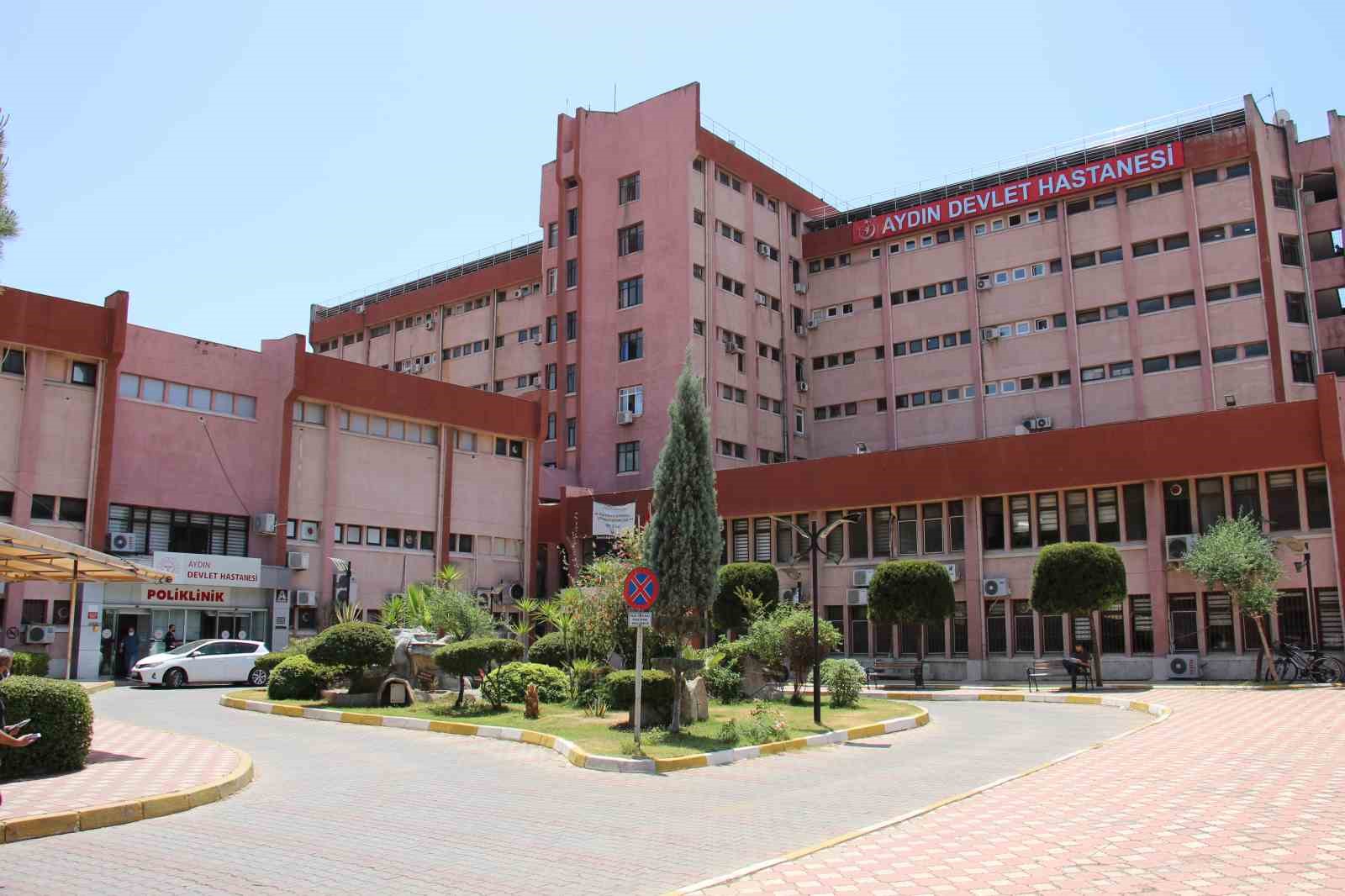 AYDIN DEVLET HASTANESİ'NDE TIBBİ FARMAKOLOJİ DALI UZ. DR. NECİP GİRİT'İN