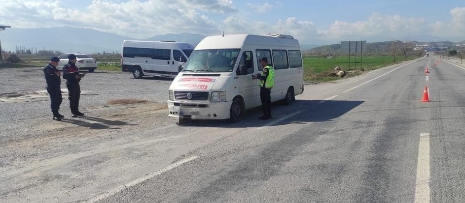 AYDIN İL JANDARMA KOMUTANLIĞI TARAFINDAN 'DÜZENSİZ GÖÇLE MÜCADELEYE YÖNELİK TÜRKİYE