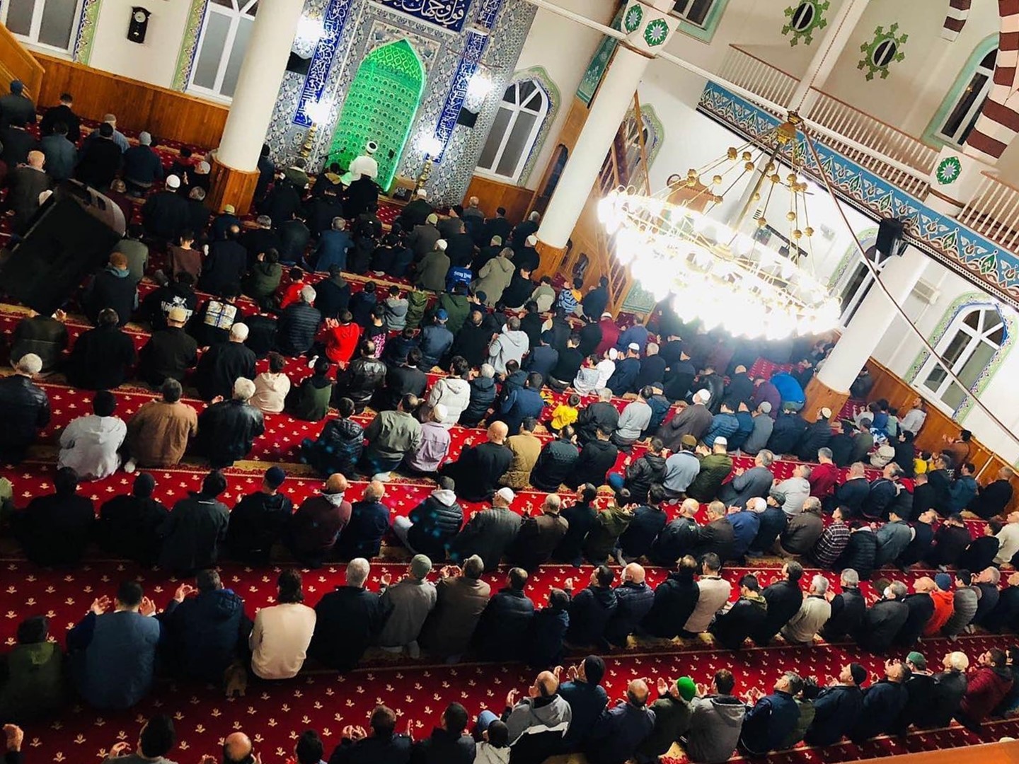 AYDIN'DA BİN AYDAN DAHA HAYIRLI OLAN KADİR GECESİ'NDE CAMİLER DOLDU