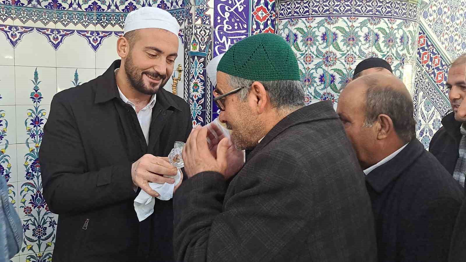 BİTLİS’İN ADİLCEVAZ İLÇESİNE BAĞLI AYDINLAR BELDESİNDE ZİYARETE AÇILAN SAKAL-I ŞERİF
