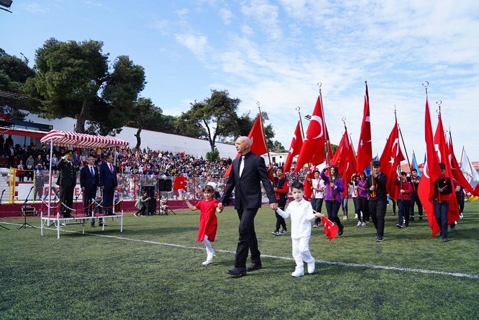AYVALIK'TA 23 NİSAN ULUSAL EGEMENLİK VE ÇOCUK BAYRAMI COŞKUSU