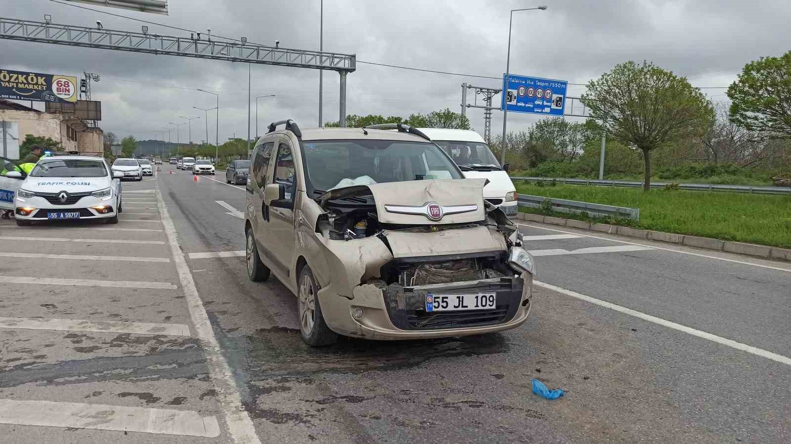 SAMSUN'UN BAFRA İLÇESİNDE MEYDANA GELEN TRAFİK KAZASINDA 2 KİŞİ YARALANDI.
