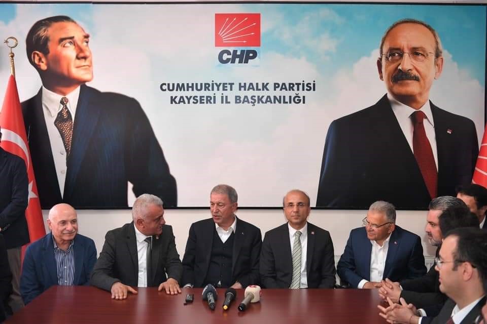 MİLLİ SAVUNMA BAKANI HULUSİ AKAR, CHP VE İYİ PARTİ İL