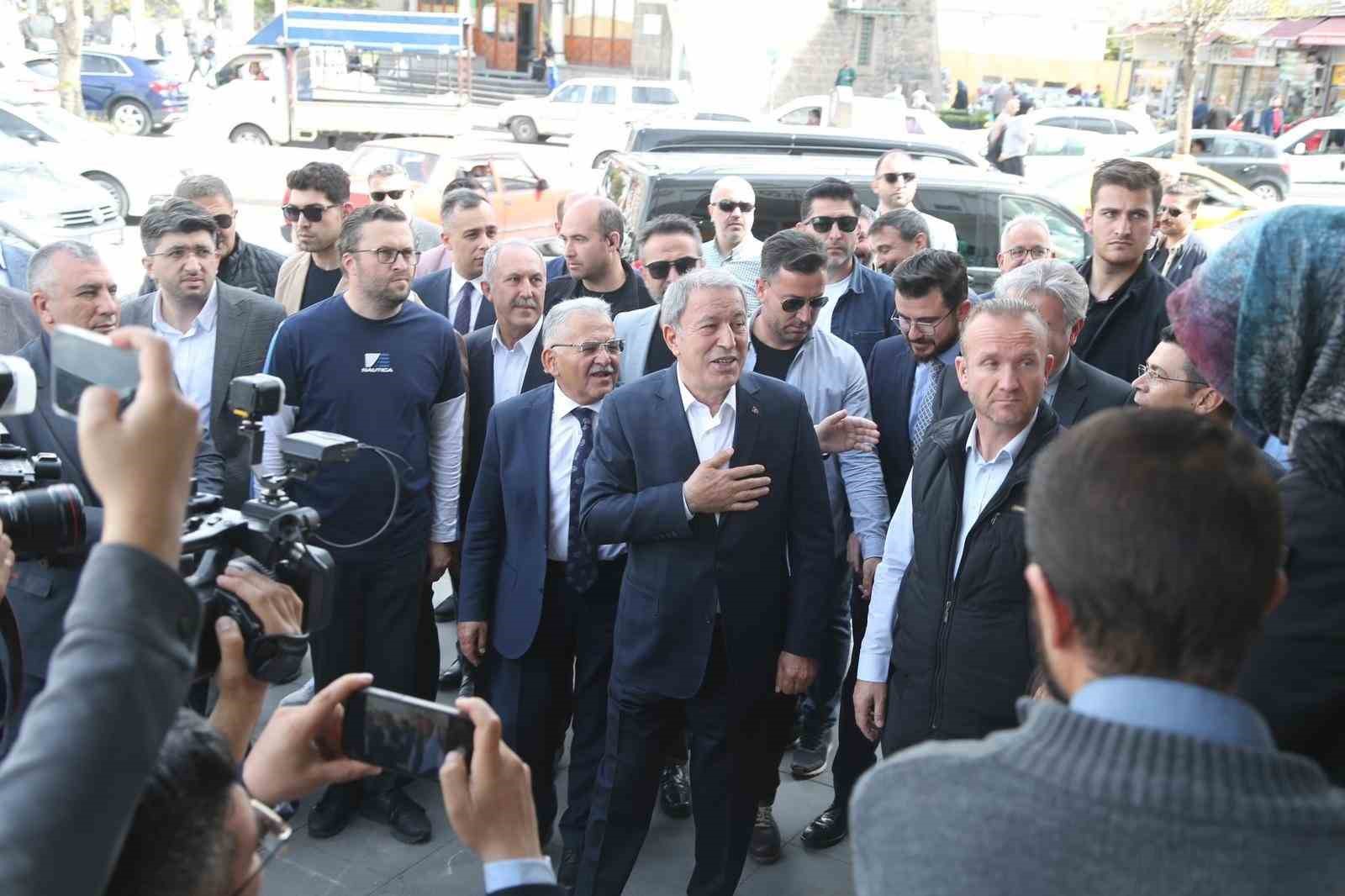 MİLLİ SAVUNMA BAKANI HULUSİ AKAR; KAYSERİ BÜYÜKŞEHİR BELEDİYE BAŞKANI DR.