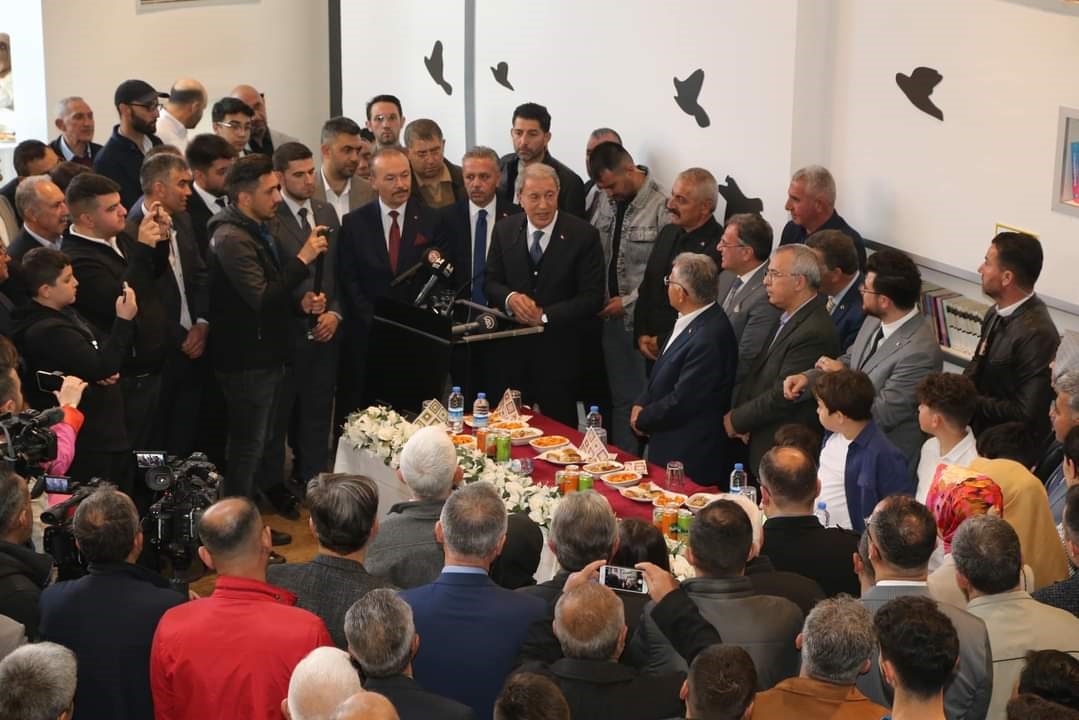 MİLLİ SAVUNMA BAKANI HULUSİ AKAR, “IRAK’IN KUZEYİ ZAP’TA, GARA’DA TERÖRİSTLER