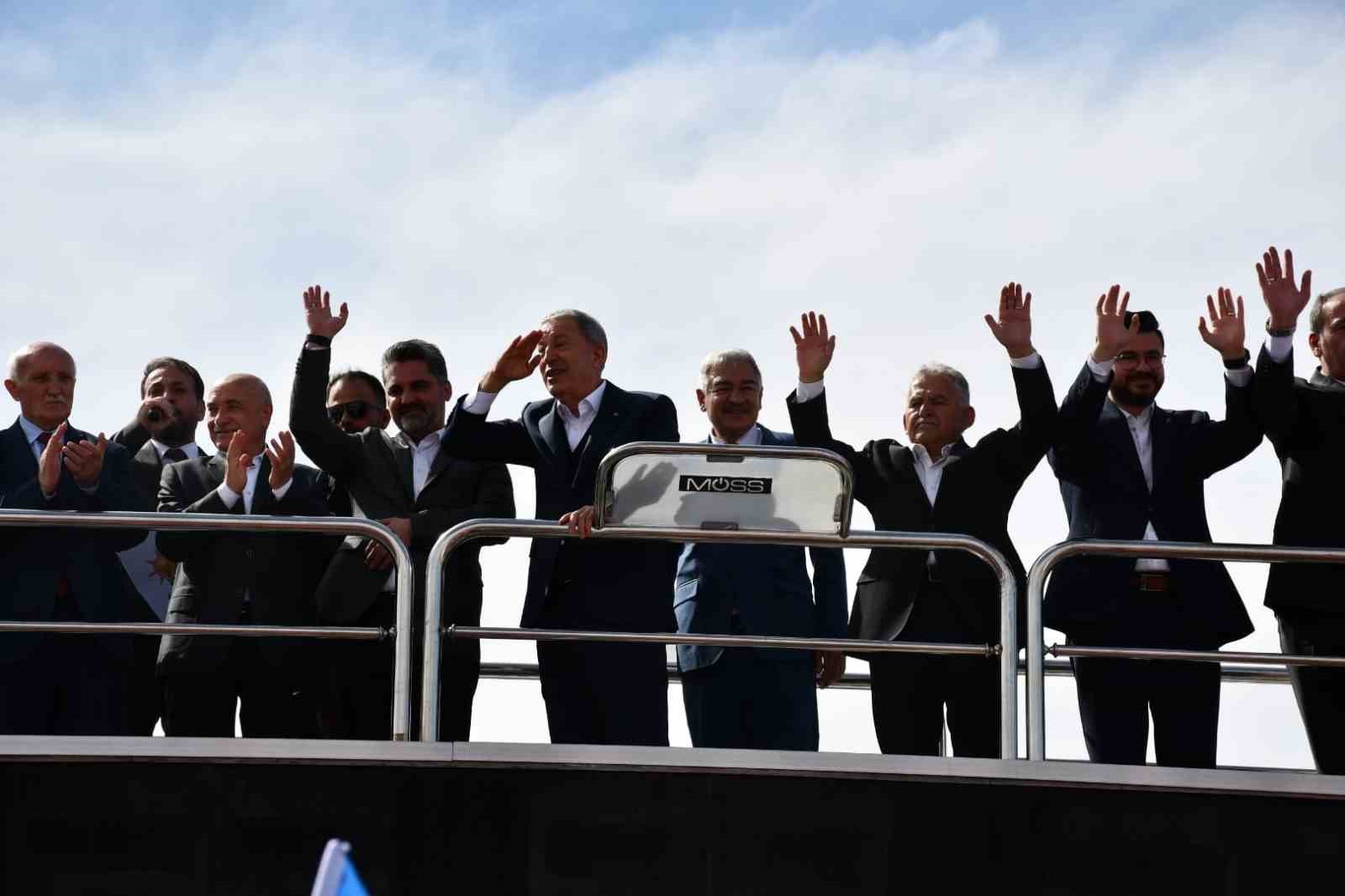 MİLLİ SAVUNMA BAKANI VE AK PARTİ KAYSERİ 1. SIRA MİLLETVEKİLİ