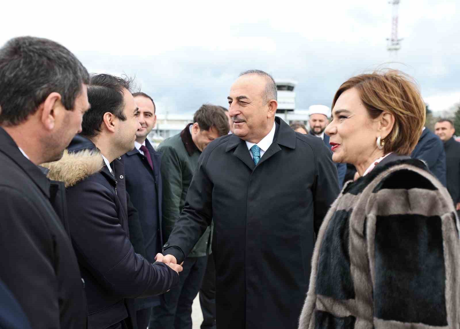 DIŞİŞLERİ BAKANI MEVLÜT ÇAVUŞOĞLU, İFTAR PROGRAMINA KATILMAK VE BULGARİSTAN'DAKİ TÜRK