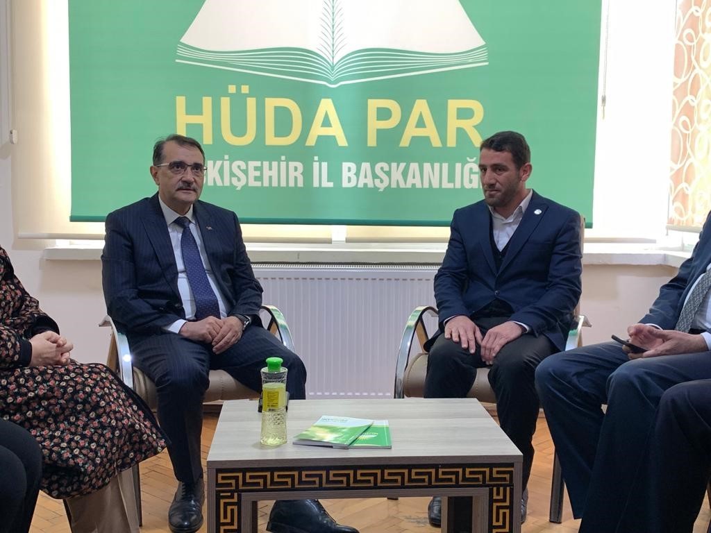 BAKAN DÖNMEZ, HÜDA PAR İL BAŞKANI MÜRSEL GÜLSARI İLE KISA