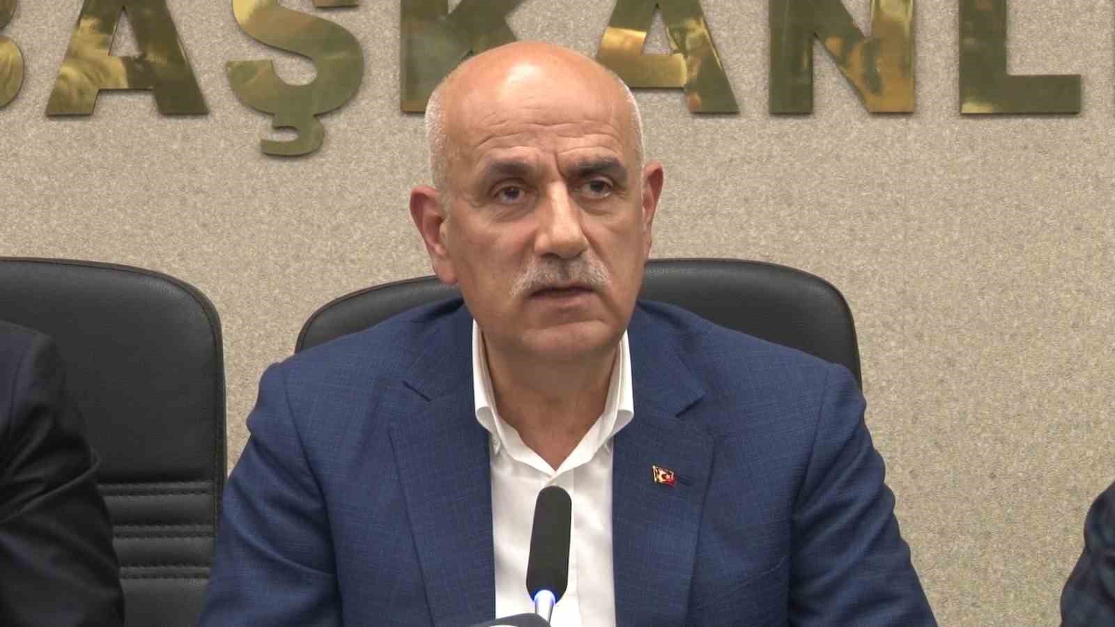 TARIM VE ORMAN BAKANI VAHİT KİRİŞCİ, KAHRAMANMARAŞ'TA KATILDIĞI İFTAR PROGRAMININ