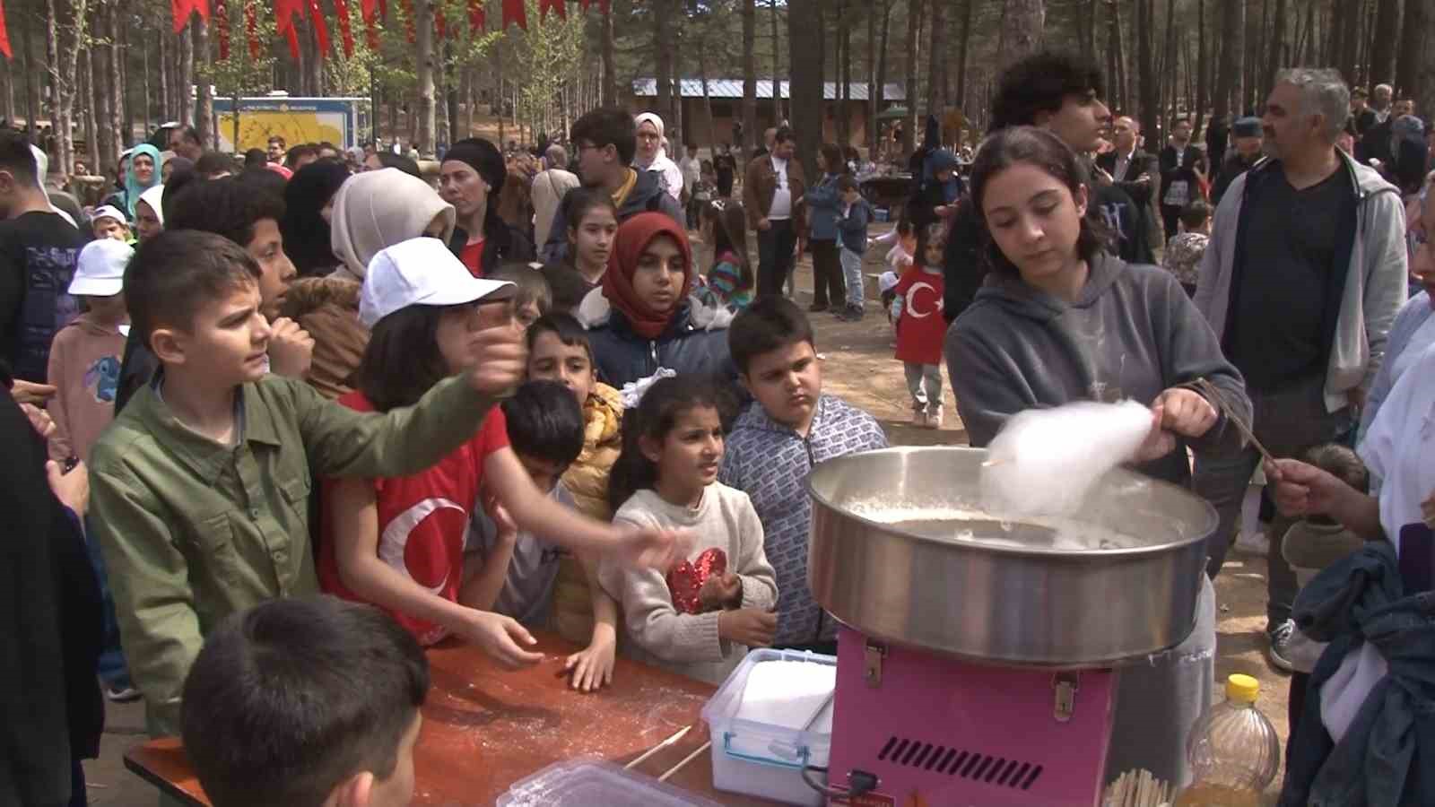 ÇEVRE, ŞEHİRCİLİK VE İKLİM DEĞİŞİKLİĞİ BAKANI MURAT KURUM, 23 NİSAN