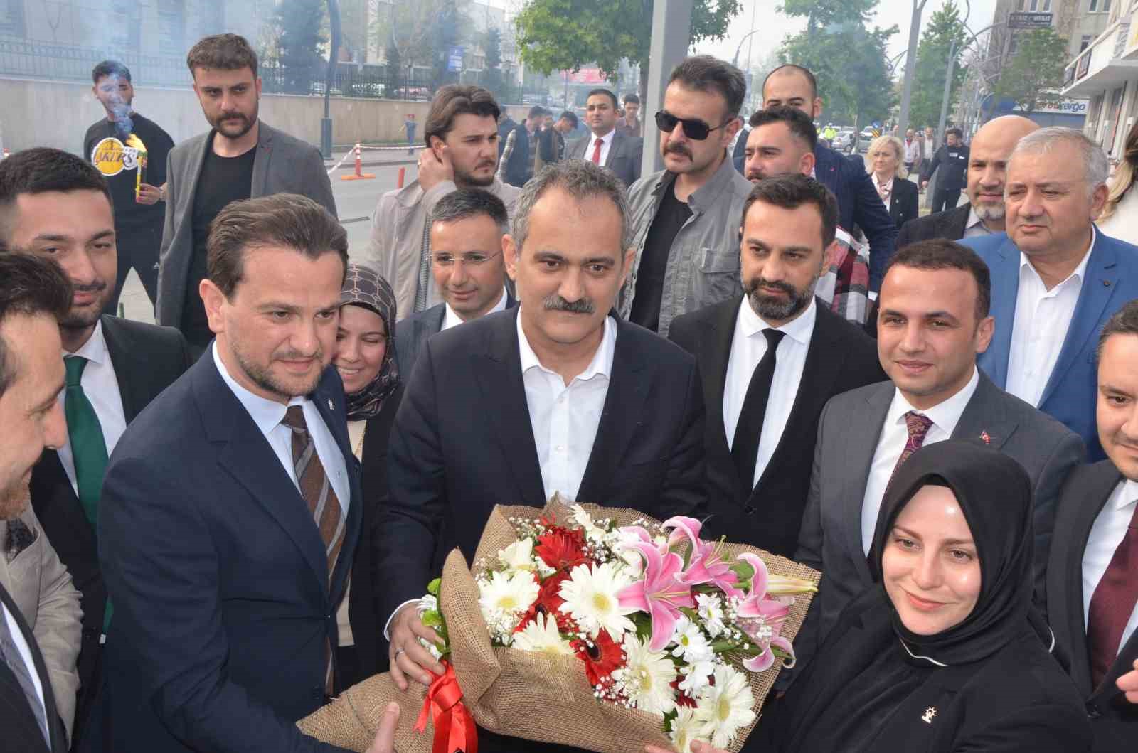 BAKAN ÖZER’DEN ÇEVRE YOLU MÜJDESİ