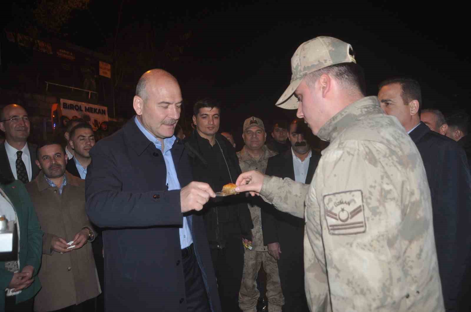 İÇİŞLERİ BAKANI SÜLEYMAN SOYLU,  VAN, HAKKARİ VE YÜKSEKOVA ÜÇGENİNDE