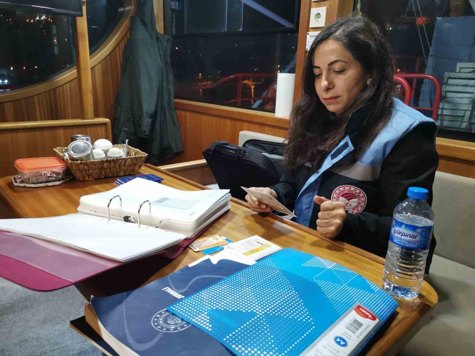BALIK SEZONU, ENDÜSTRİYEL AVCILIK YAPAN BALIKÇI GEMİLERİ İÇİN TÜM DENİZLERDE