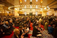 BALIKESİR İL PROTOKOLÜ VE VATANDAŞLAR SABAH BAYRAM NAMAZINI KILDIKTAN SONRA