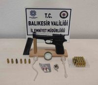 BALIKESİR'DE 22 ARANAN ŞAHISTAN 10'U TUTUKLANDI