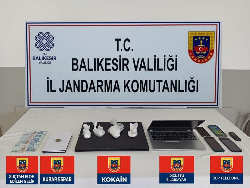 BALIKESİR'DE POLİS VE JANDARMADAN 26 ŞAHSA OPERASYON