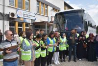 SINDIRGI İLÇESİNDEKİ ÖĞRENCİLER HAZIRLADIKLARI HEDİYELER İLE HATAY HASSA HACILAR KÖYÜNDE