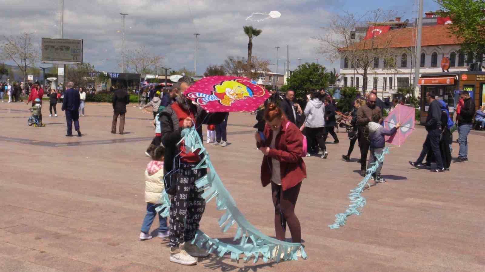 BANDIRMA’DA UÇURTMA ŞENLİĞİ