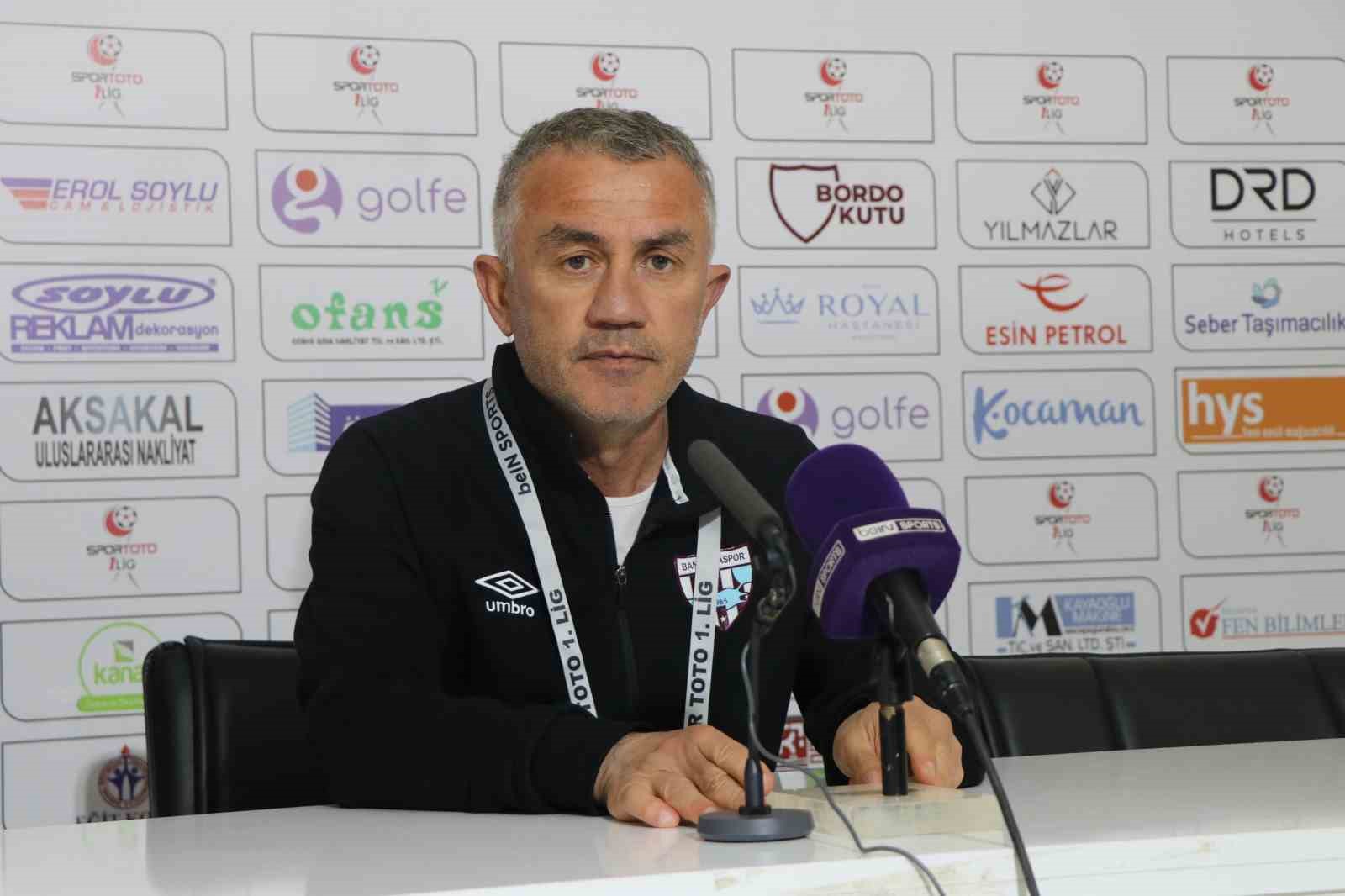 BEYÇİMENTO BANDIRMASPOR'UN TEKNİK SORUMLUSU ÜMİT ŞENGÜL
