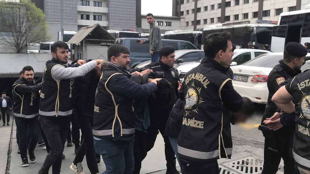 92 ŞÜPHELİ GEÇTİĞİMİZ CUMA GÜNÜ DÜZENLENEN OPERASYONLARDA YAKALANARAK GÖZALTINA ALINMIŞTI.