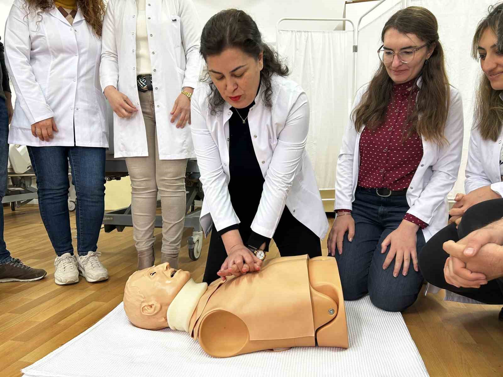 BARTIN ÜNİVERSİTESİNİN (BARÜ) TÜBİTAK TARAFINDAN DESTEKLENEN PROJESİYLE 18-24 YAŞ ARASI