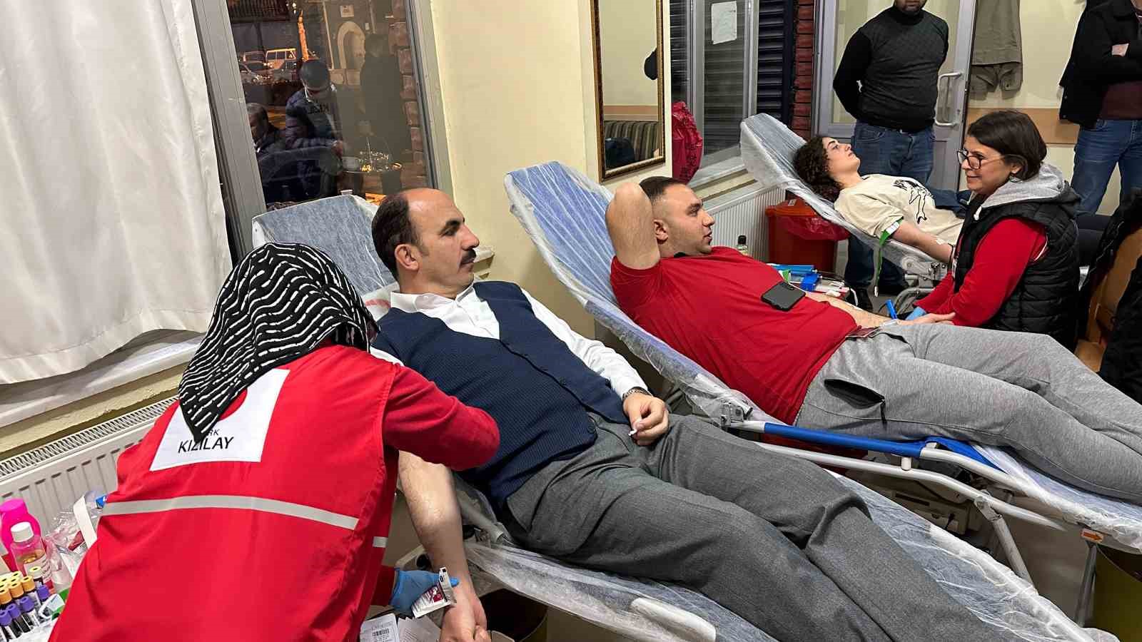 KONYA BÜYÜKŞEHİR BELEDİYE BAŞKANI UĞUR İBRAHİM ALTAY, KIZILAY’DA ULUSAL KAN
