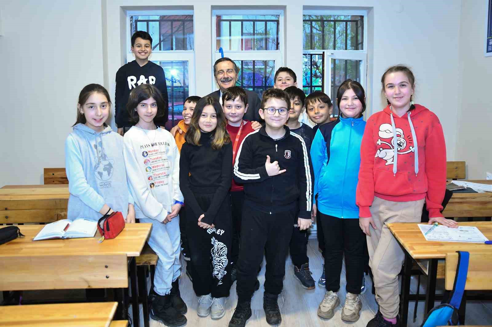 TEPEBAŞI BELEDİYE BAŞKAN YARDIMCISI NURAY ÇAYIR’IN DA KENDİSİNE EŞLİK ETTİĞİ
