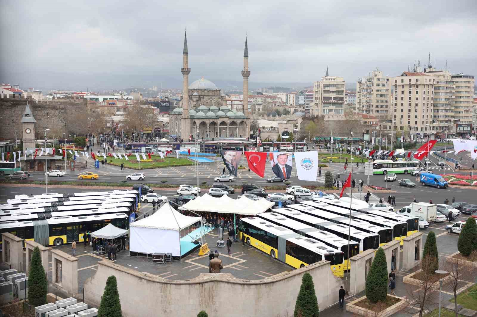 KAYSERİ BÜYÜKŞEHİR BELEDİYE BAŞKANI DR. MEMDUH BÜYÜKKILIÇ, AK PARTİ GENEL
