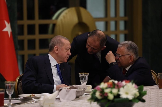 KAYSERİ BÜYÜKŞEHİR BELEDİYE BAŞKANI DR. MEMDUH BÜYÜKKILIÇ, DEPREM BÖLGESİNDE GÖREV