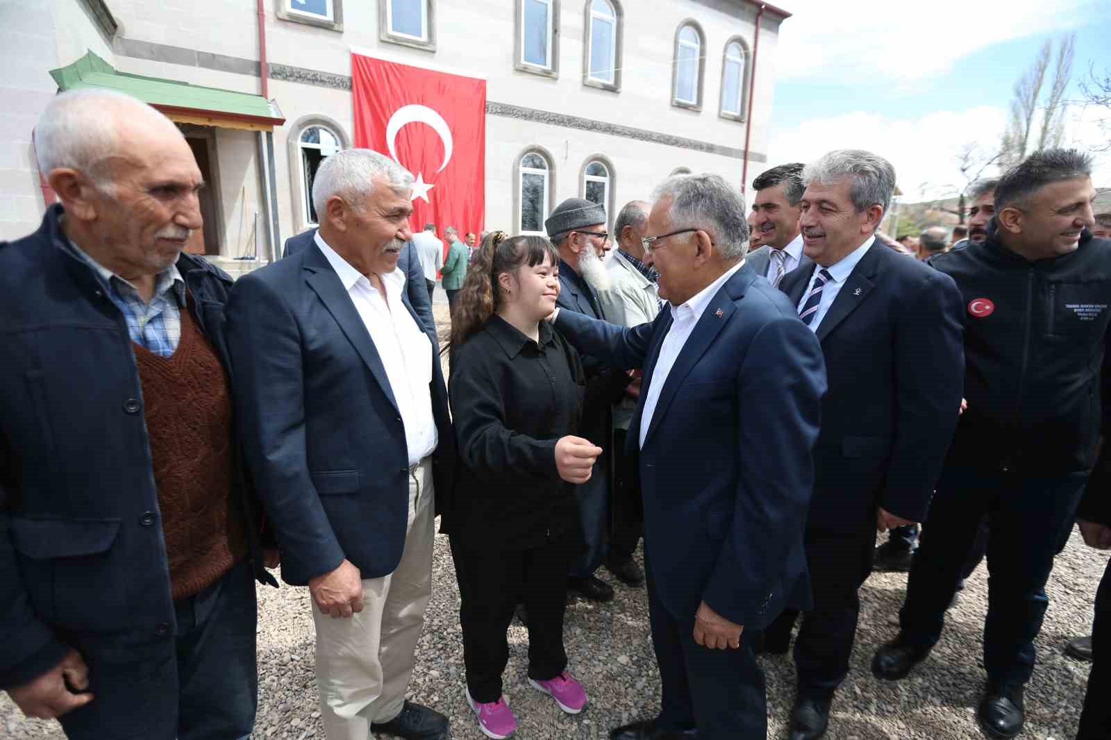 KAYSERİ BÜYÜKŞEHİR BELEDİYE BAŞKANI DR. MEMDUH BÜYÜKKILIÇ, BÜYÜKŞEHİR BELEDİYESİ’NİN DESTEKLERİYLE