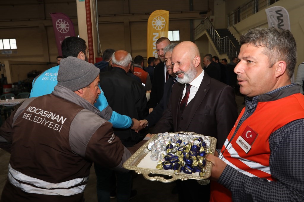 KOCASİNAN BELEDİYE BAŞKANI AHMET ÇOLAKBAYRAKDAR, BAYRAM TATİLİ SONRASI İLK İŞ