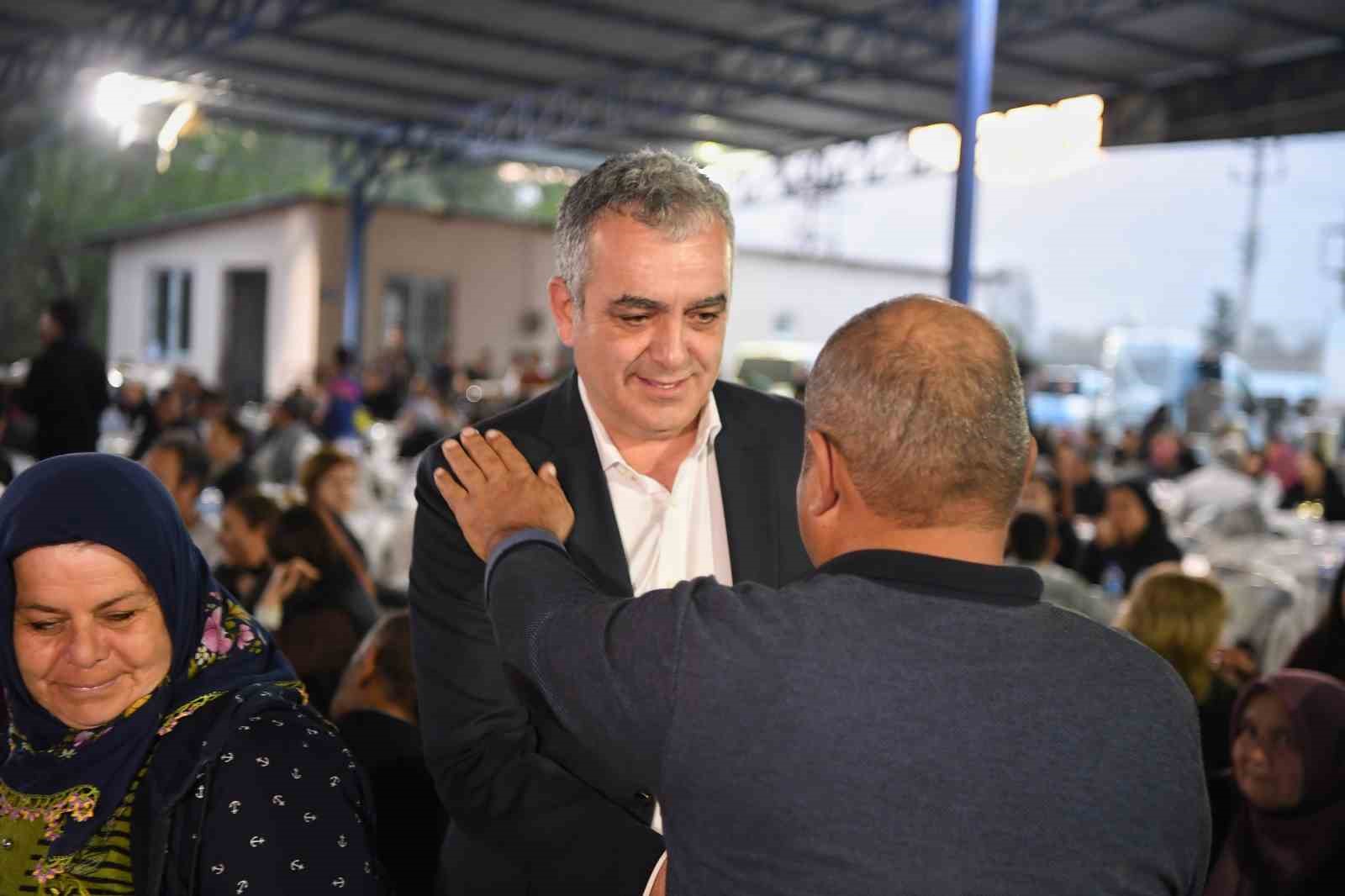 ÇAKIRLAR’DA İFTAR SONRASINDA BÖLGE HALKI İLE BİR ARAYA GELEN KONYAALTI
