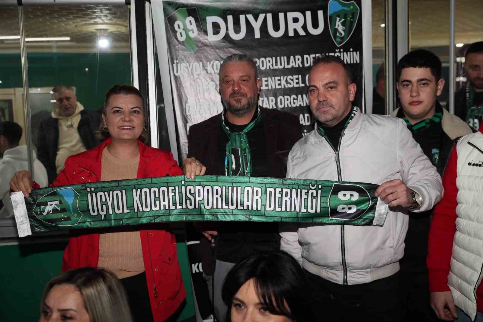 ÜÇYOL KOCAELİSPORLULAR DERNEĞİNİN EV SAHİPLİĞİNDE DÜZENLENEN İFTAR PROGRAMINA KATILAN İZMİT
