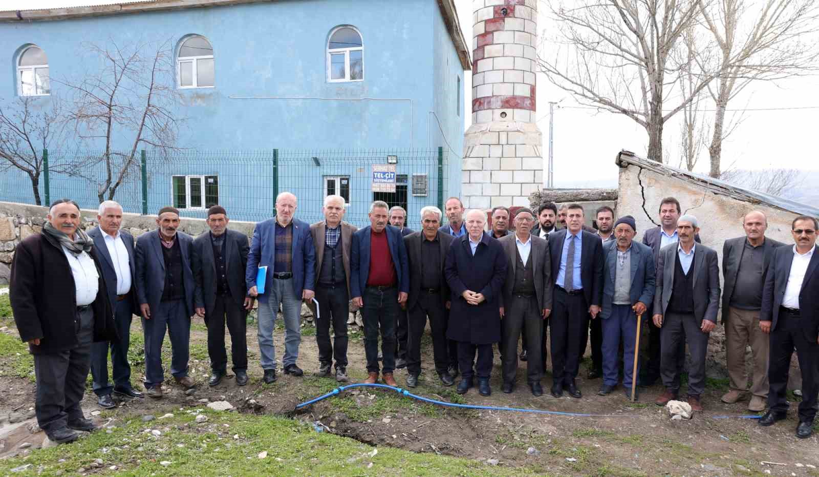 ERZURUM BÜYÜKŞEHİR BELEDİYE BAŞKANI MEHMET SEKMEN, GÜNEY İLÇELERİNE YÖNELİK GEZİLERİNİ