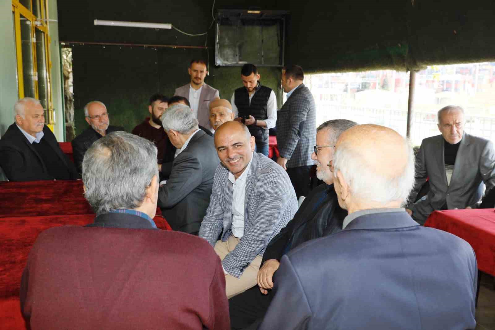 KÖRFEZ BELEDİYE BAŞKANI ŞENER SÖĞÜT, SİVİL TOPLUM KURULUŞU VE VATANDAŞLARLA
