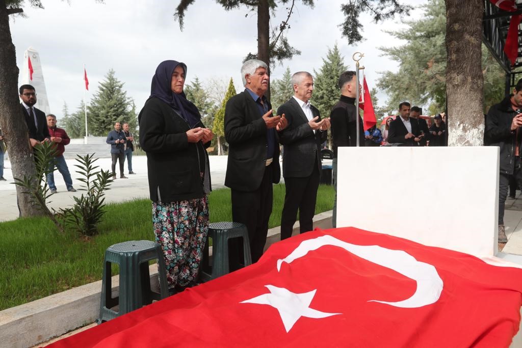 ŞAHİNBEY BELEDİYE BAŞKANI MEHMET TAHMAZOĞLU RAMAZAN BAYRAMI ÖNCESİ ARİFE GÜNÜ