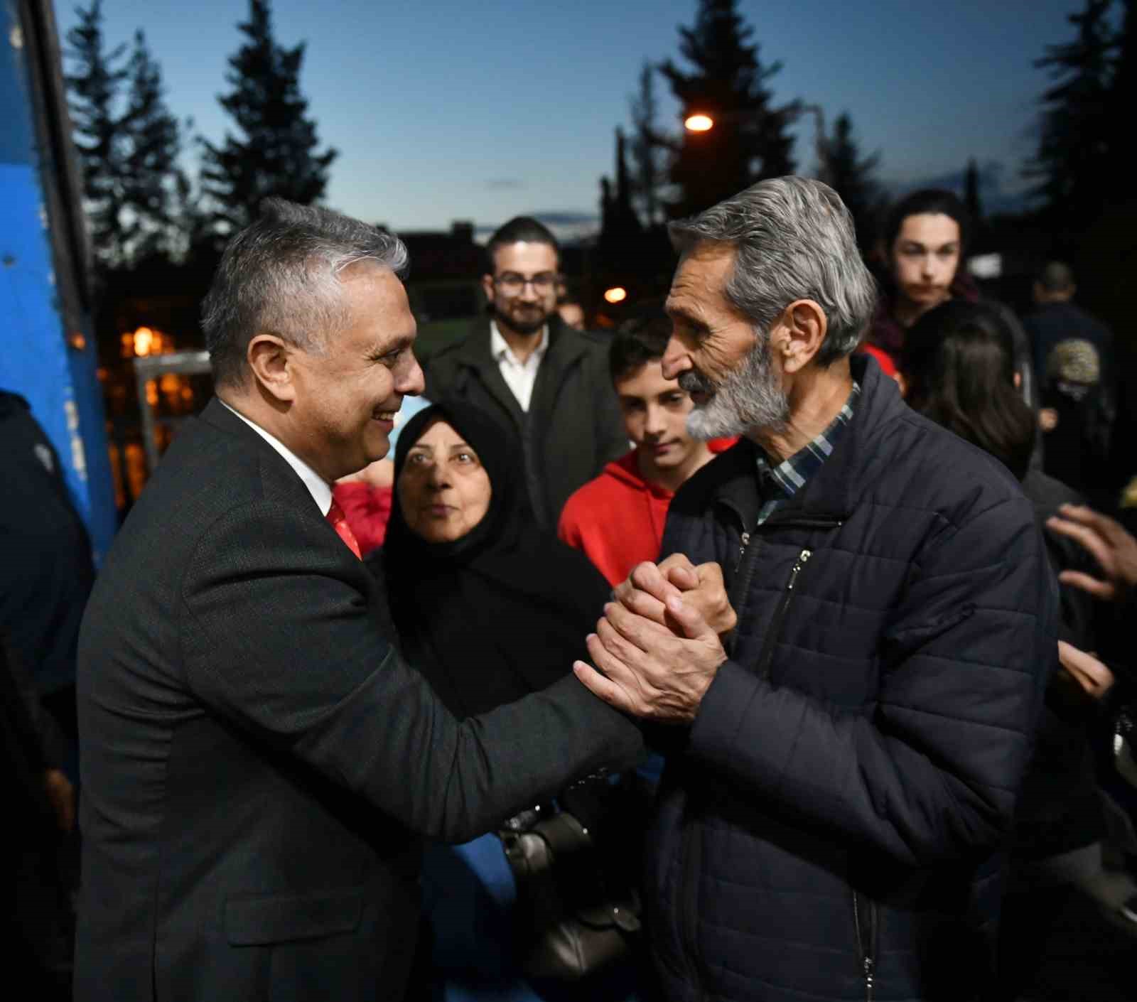 Başkan Uysal: ’ 80 bin depremzedenin acil ihtiyacını karşıladık”