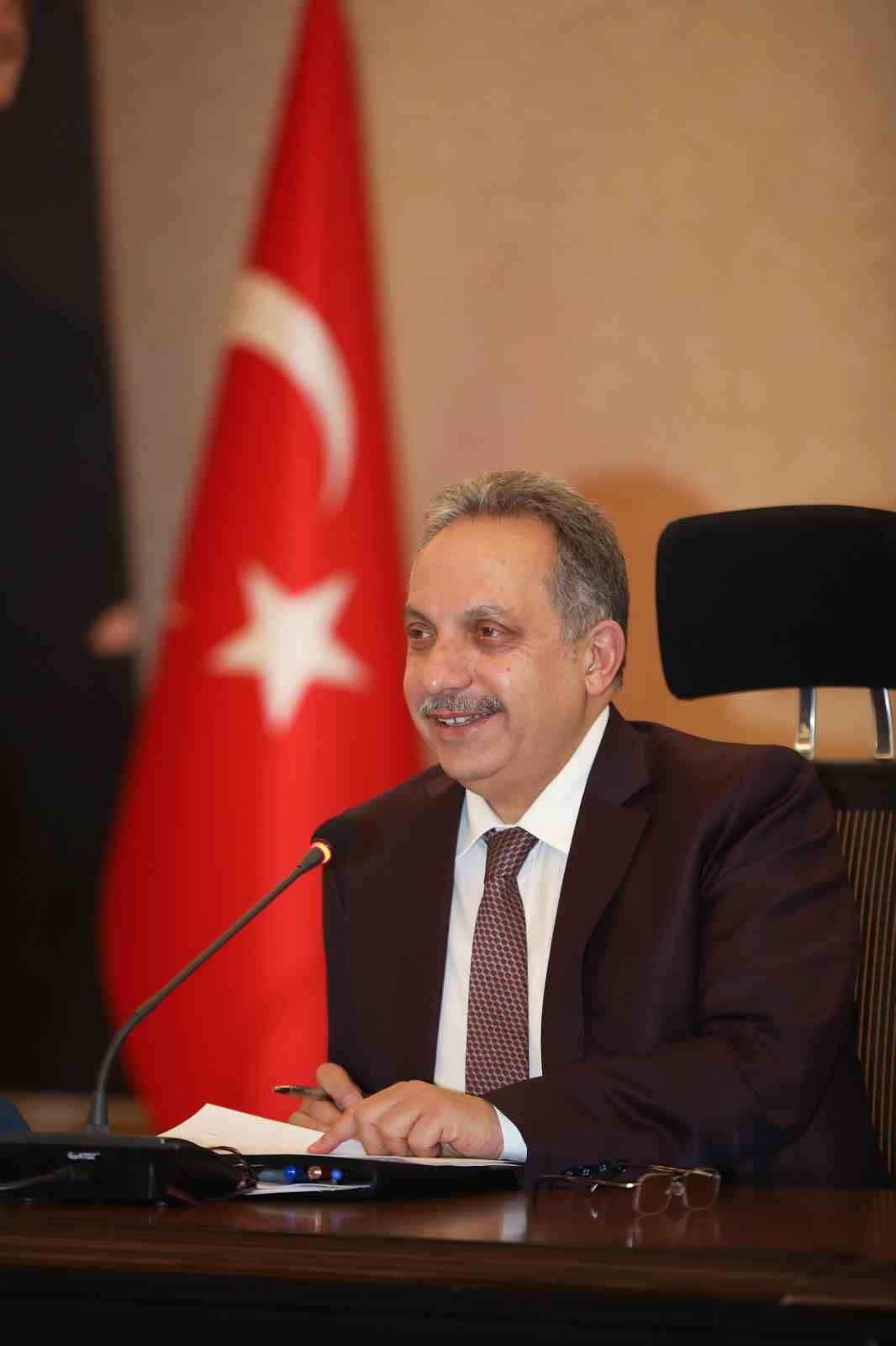 TALAS BELEDİYE BAŞKANI MUSTAFA YALÇIN, KADİR GECESİ MÜNASEBETİYLE BİR MESAJ