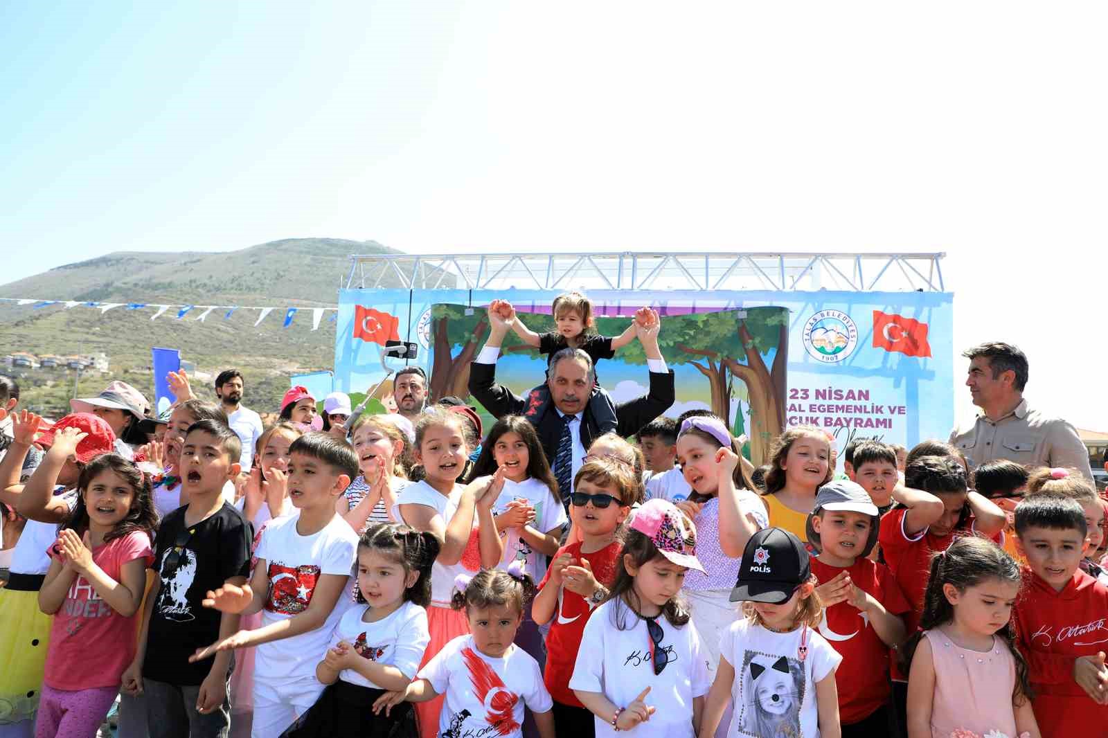TALAS BELEDİYE BAŞKANI MUSTAFA YALÇIN, “HAYATTA BİR ÇOCUĞUN GÜLÜMSEMESİNDEN DAHA