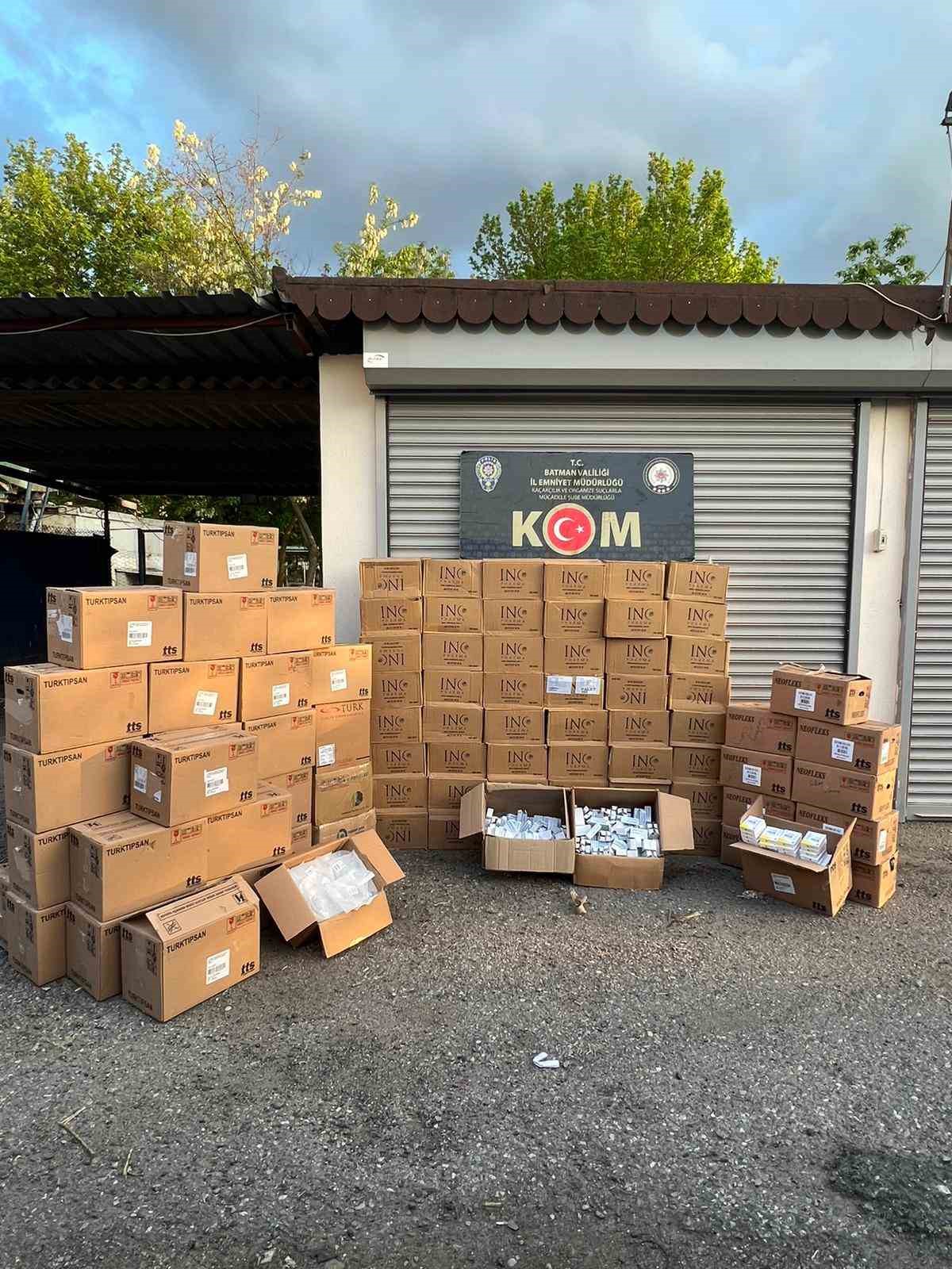 BATMAN'DA KARGO YOLUYLA PİYASAYA SÜRÜLMEK ÜZERE OLAN 13 BİN 449