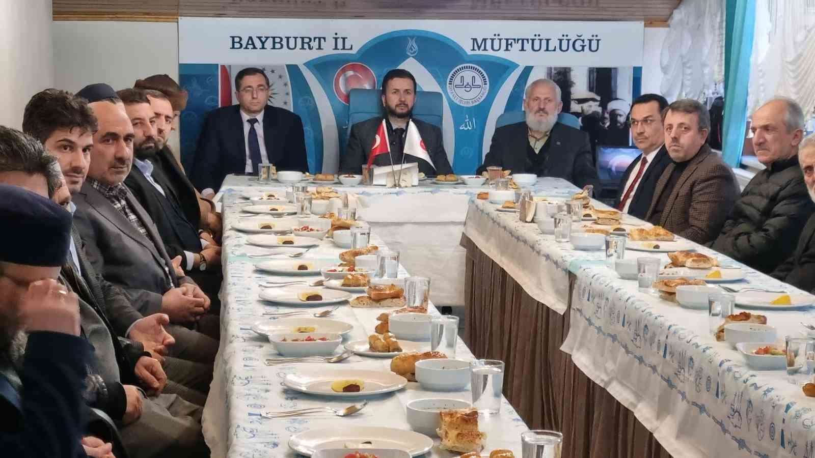 BAYBURT'TA "RAMAZAN VE ZEKAT İYİLİK BULUŞMALARI"