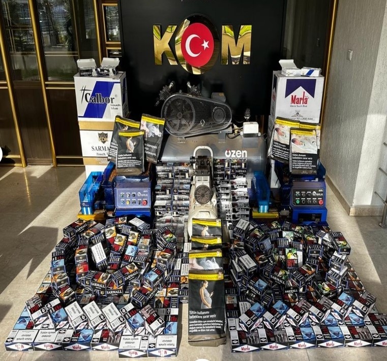 DENİZLİ'DE RAMAZAN BAYRAMI ÖNCESİ SİLAH, TÜTÜN VE EŞYA KAÇAKÇILIĞI OPERASYONUNDA