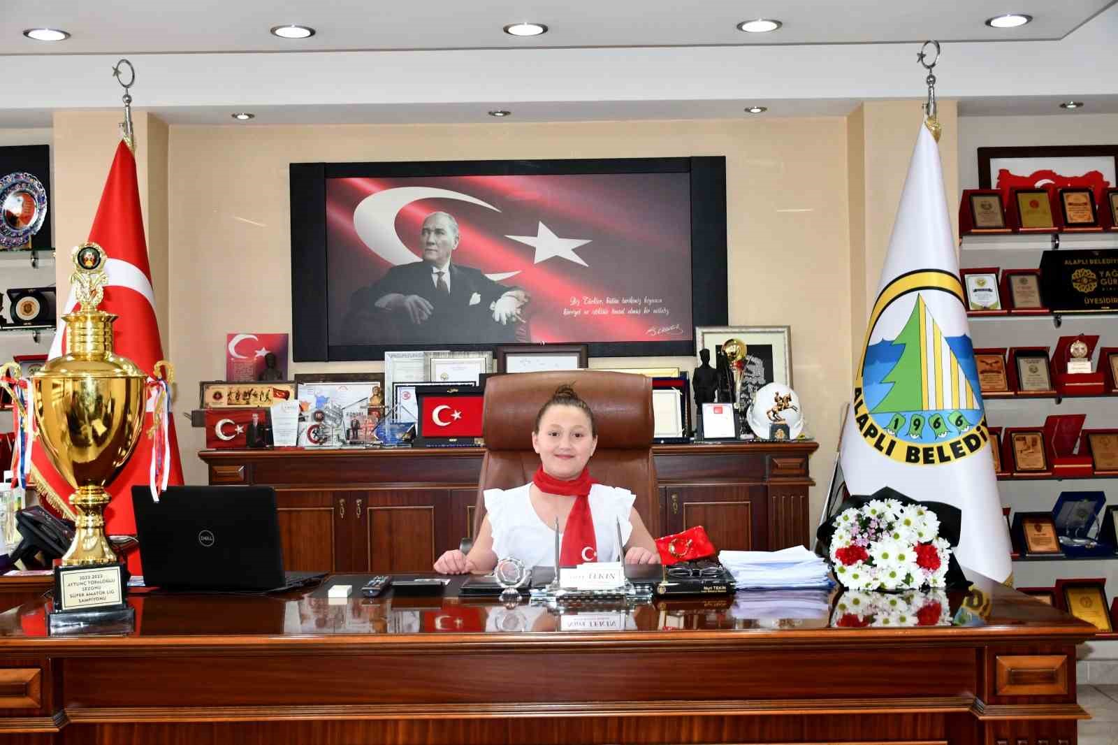 ZONGULDAK  - ZONGULDAK’IN ALAPLI İLÇESİ BELEDİYE BAŞKANI NURİ TEKİN,