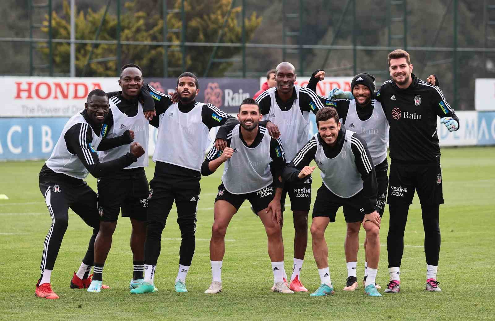 BEŞİKTAŞ, SPOR TOTO SÜPER LİG’DE GALATASARAY İLE OYNAYACAĞI MAÇIN HAZIRLIKLARINI,
