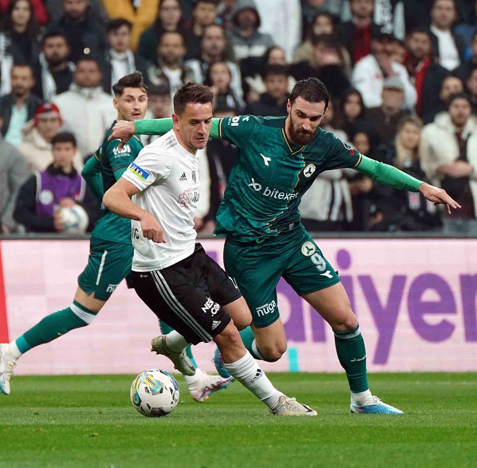 BEŞİKTAŞLI FUTBOLCU AMİR HADZİAHMETOVİC, GİRESUNSPOR KARŞILAŞMASINDA GÖRDÜĞÜ SARI KART İLE