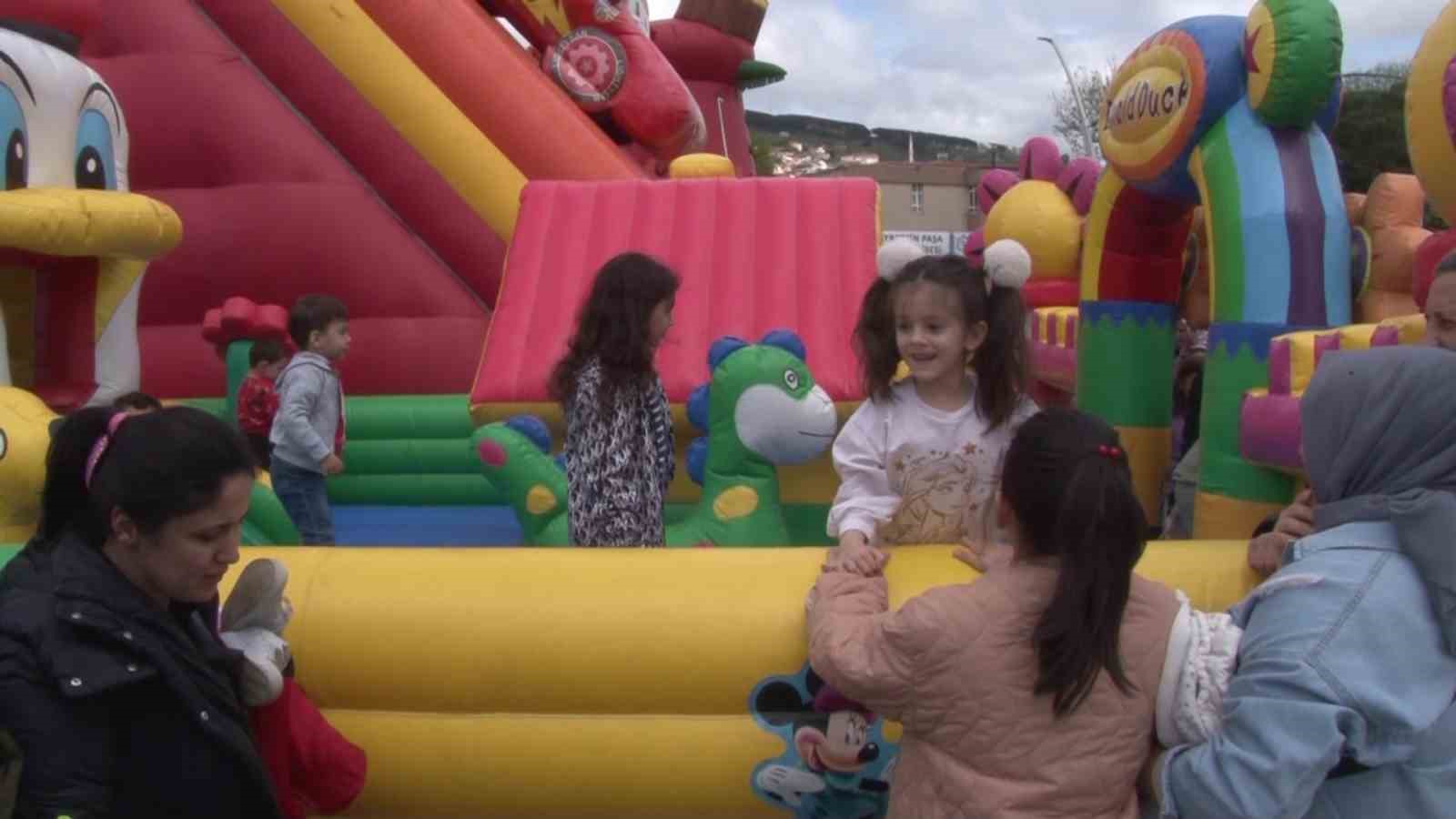 23 NİSAN COŞKUSU BEYKOZ’DA Bİ DÜNYA EĞLENCE İLE YAŞANDI