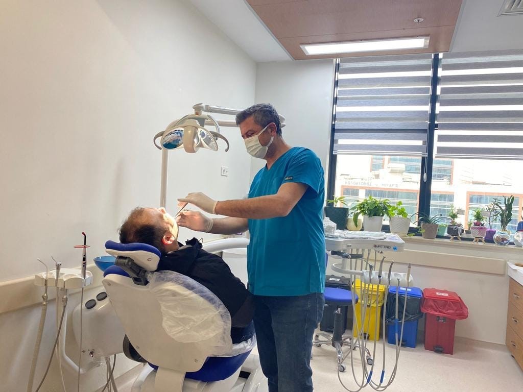 BİGA AĞIZ VE DİŞ SAĞLIĞI MERKEZİ, VATANDAŞLARA HİZMET VERMEYE BAŞLADI.