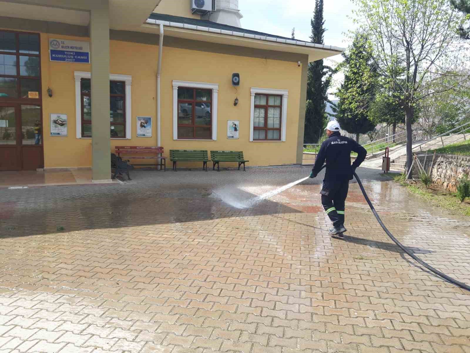 BİLECİK BELEDİYESİ TEMİZLİK İŞLERİ MÜDÜRLÜĞÜ TARAFINDAN CADDE, SOKAK, PARK VE