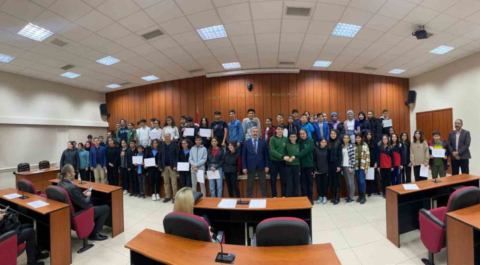 AYDIN'DA BU YIL İLKİ GERÇEKLEŞTİRİLEN 'EFELER FEN BİLİMLERİ OYUNLARI YARIŞMASI'NDA